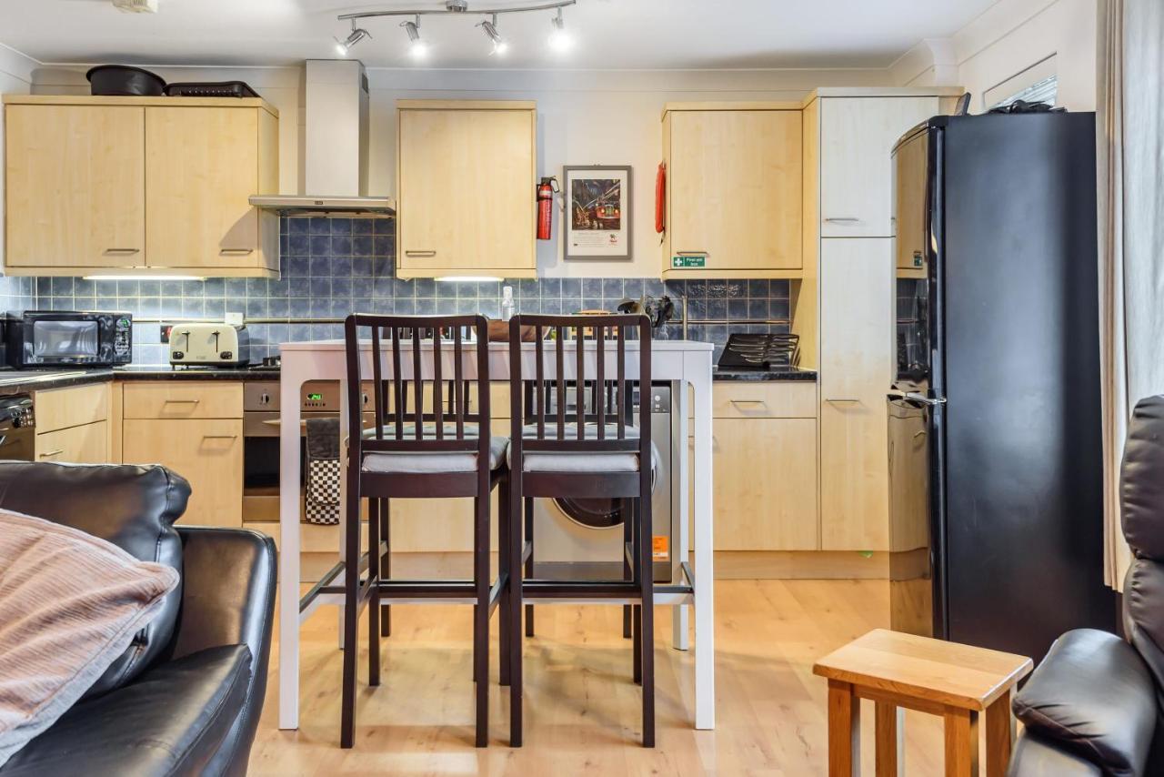 Stylish 2 Bedroom Apartment, Central Exeter, Parking On Site Zewnętrze zdjęcie