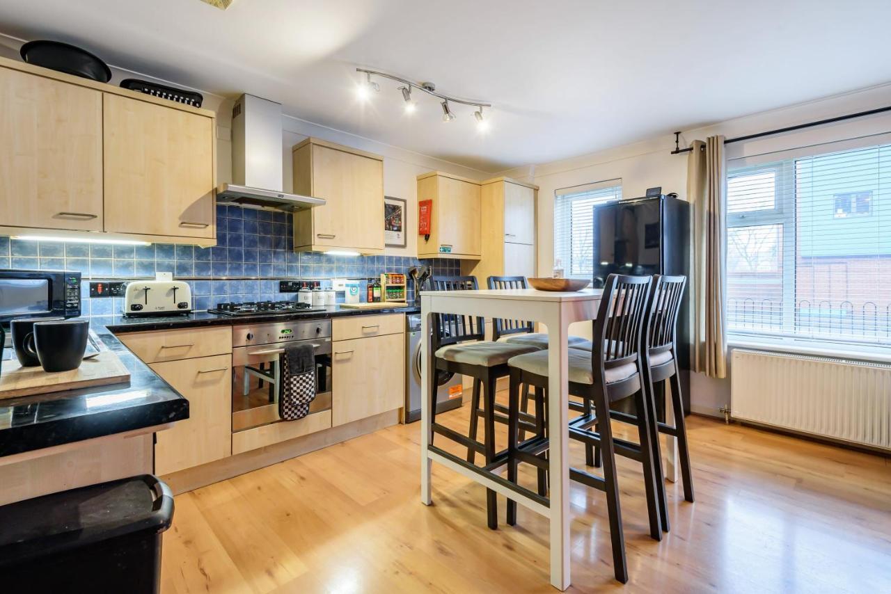 Stylish 2 Bedroom Apartment, Central Exeter, Parking On Site Zewnętrze zdjęcie